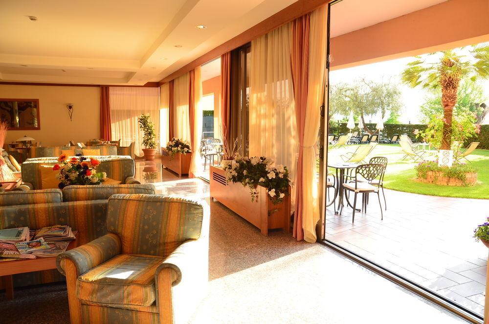 مالتشيزينيه Residence Lido Hotel المظهر الخارجي الصورة