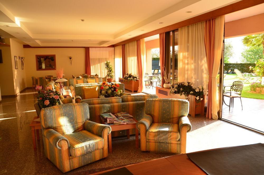 مالتشيزينيه Residence Lido Hotel المظهر الخارجي الصورة