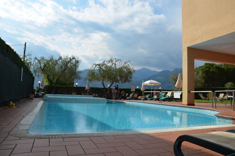 مالتشيزينيه Residence Lido Hotel المظهر الخارجي الصورة